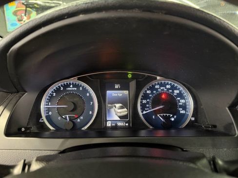 Used 2017 Toyota Camry LE FWD image 11