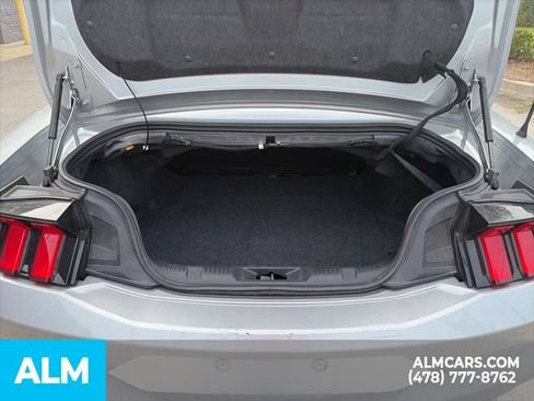 Used 2025 Ford Mustang Premium RWD image 17