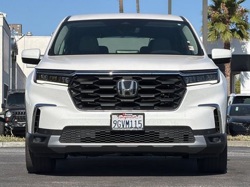 Used 2023 Honda Pilot EX-L image 10