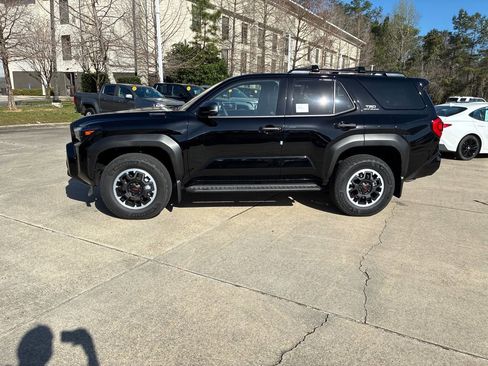New 2026 Toyota 4Runner TRD Off-Road Premium image 2