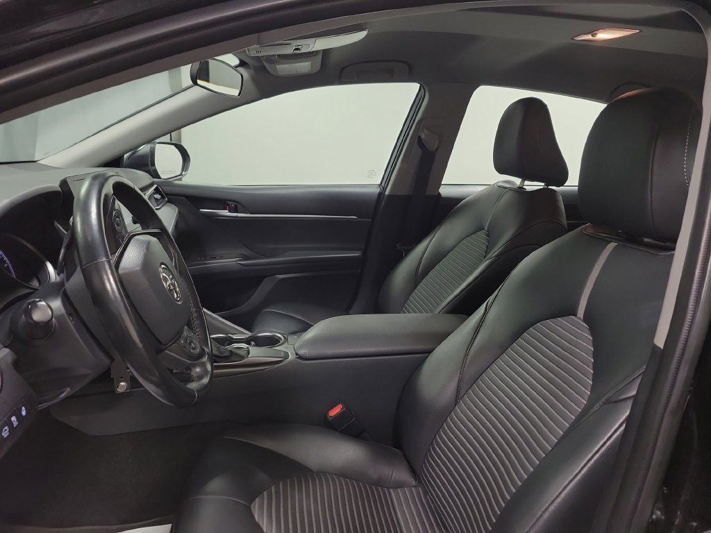 Used 2023 Toyota Camry SE FWD image 15