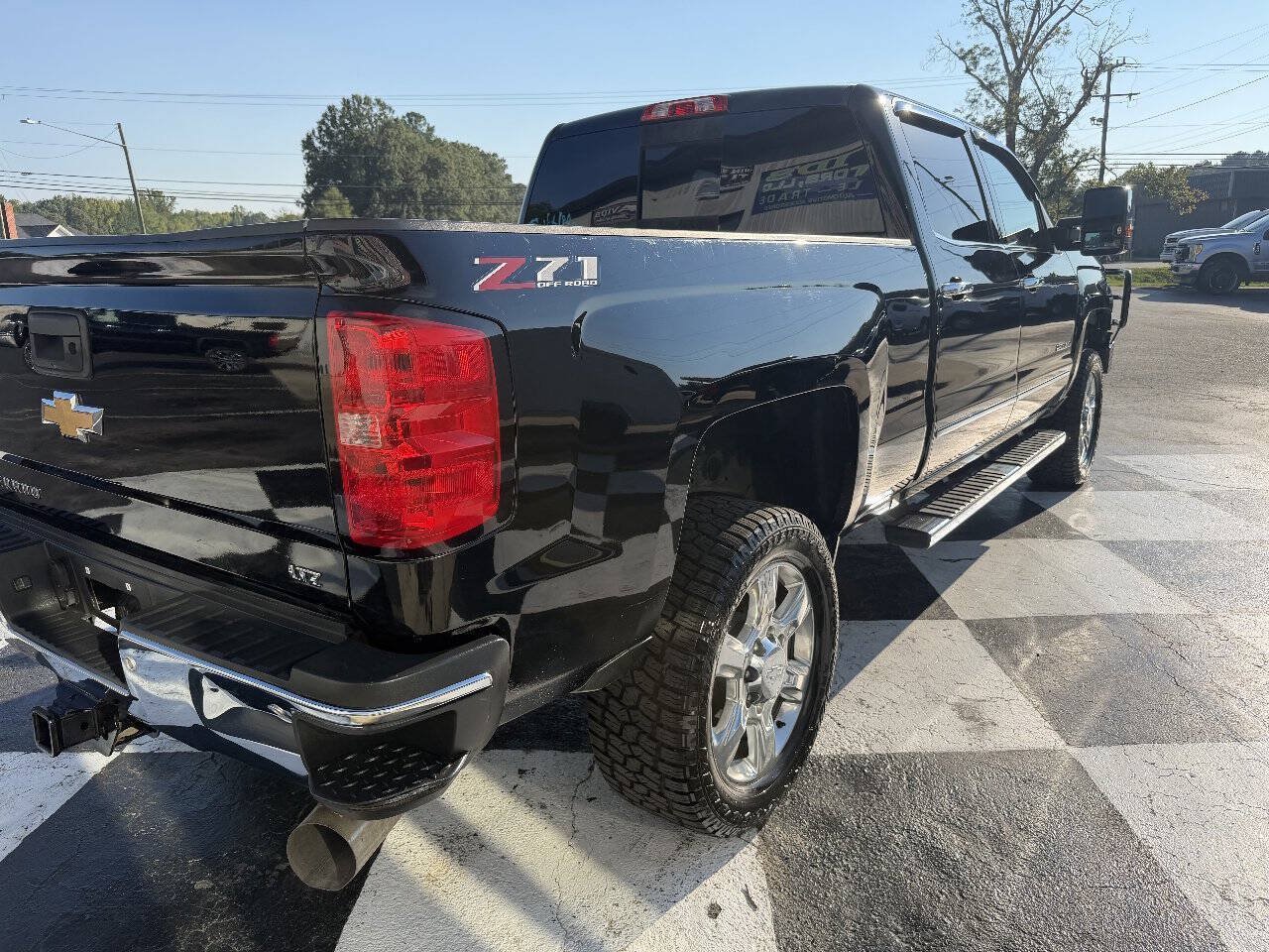 Used 2019 Chevrolet Silverado 2500 LTZ w/ Duramax Plus Package AWD/4WD image 5