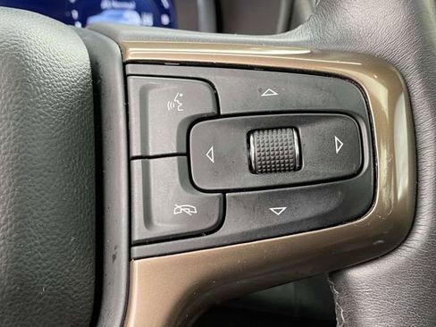 Used 2023 Chevrolet Suburban High Country image 27