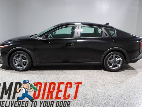 Used 2025 Kia K4 FWD image 10