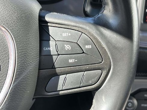 Certified 2023 Dodge Challenger SXT image 18