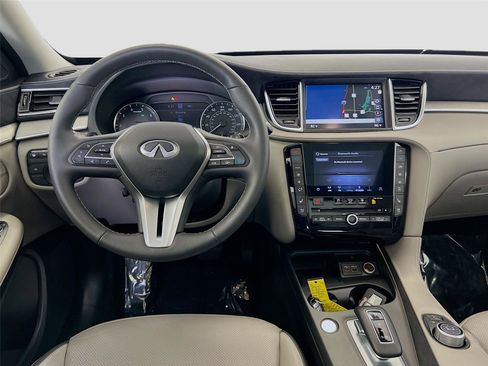 Used 2024 INFINITI QX50 Sensory w/ Accent Package image 28