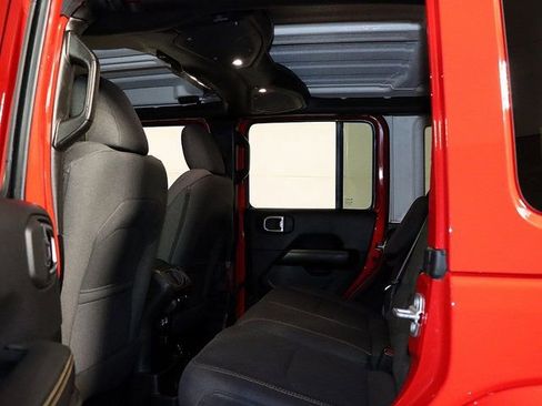 Used 2025 Jeep Wrangler Sahara 4xe image 14