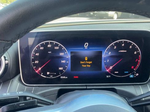 Used 2023 Mercedes-Benz C 300 Sedan image 16