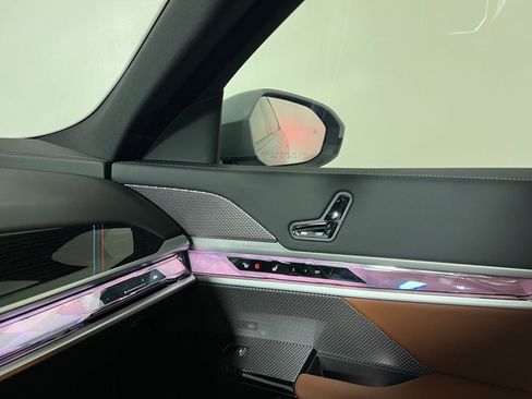 New 2026 BMW i7 eDrive50 w/ Executive Package image 32