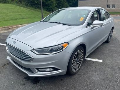 Used 2017 Ford Fusion SE w/ Fusion SE Technology Package