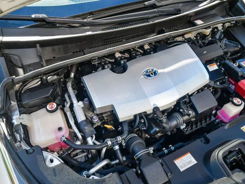 Used 2019 Toyota Prius Prime Advanced image 31