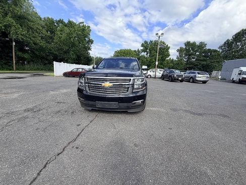 Used 2015 Chevrolet Suburban LTZ AWD/4WD image 4