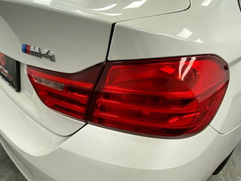 Used 2015 BMW M4 Coupe w/ Executive Package RWD image 14