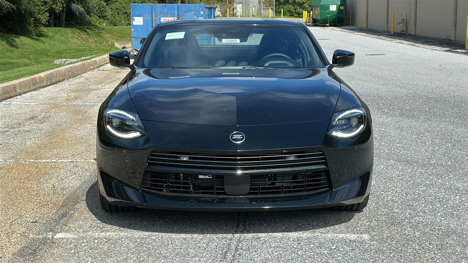New 2027 Nissan Z Performance RWD image 3