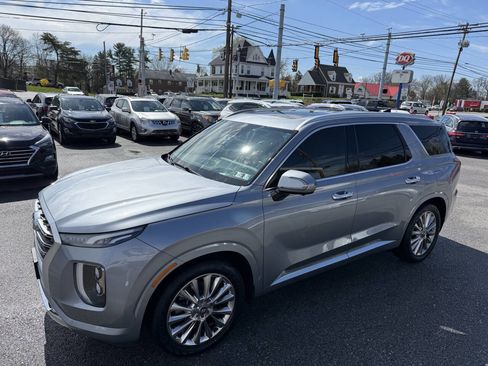 Used 2020 Hyundai Palisade Limited image 1