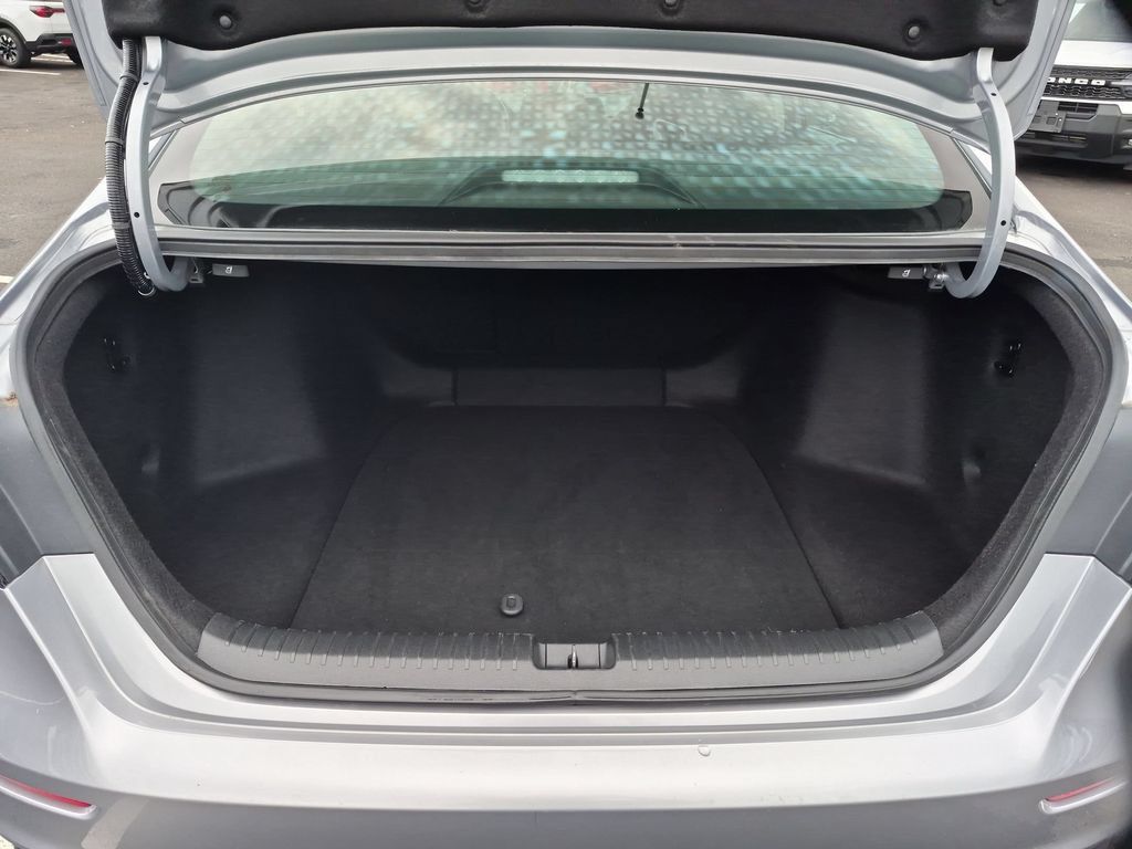 Used 2025 Honda Accord SE image 28