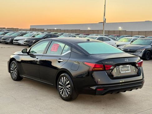 Certified 2024 Nissan Altima 2.5 SV image 8