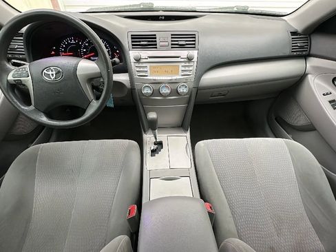 Used 2010 Toyota Camry SE image 21