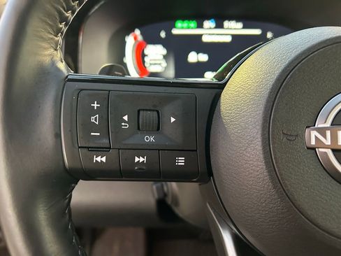 Used 2023 Nissan Pathfinder Platinum image 30