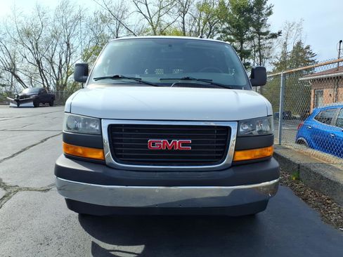 Used 2023 GMC Savana 2500 w/ Driver Convenience Package RWD image 2