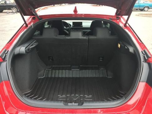 Used 2025 Honda Civic Sport image 12