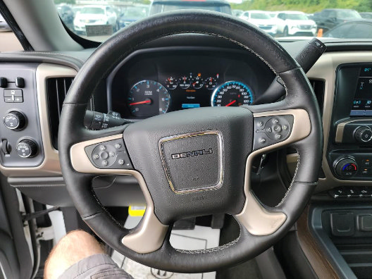 Used 2018 GMC Sierra 1500 Denali w/ Denali Ultimate Package AWD/4WD image 6