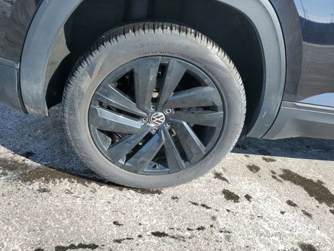 Used 2022 Volkswagen Atlas Cross Sport SE image 8