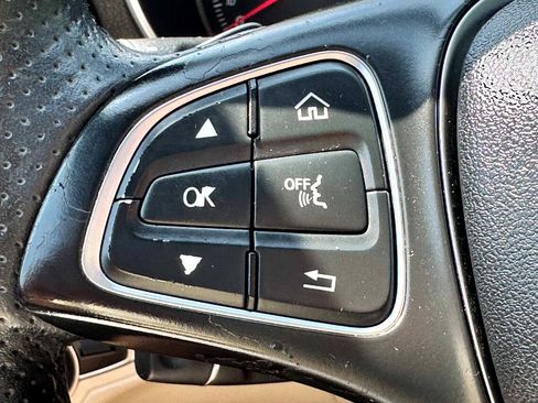 Used 2018 Mercedes-Benz C 300 4MATIC Sedan w/ Parking Assist Package image 23