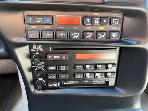 Used 1996 Chevrolet Corvette Coupe image 21