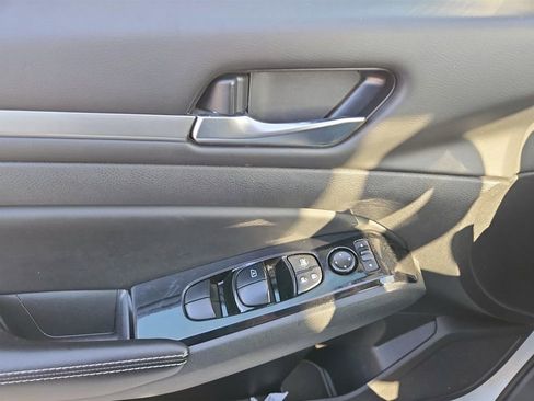 Used 2023 Nissan Altima 2.5 SV image 22