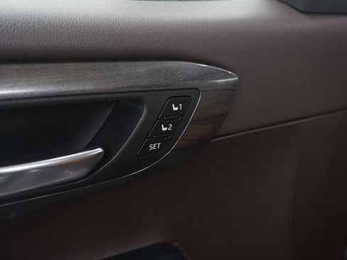 Used 2022 Toyota Highlander Platinum image 24