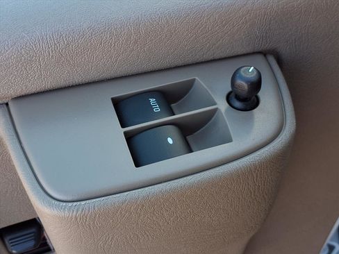 New 2026 Chevrolet Express 2500 w/ Driver Convenience Package image 14