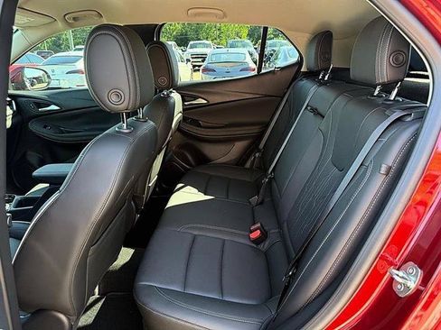 Used 2024 Buick Encore GX Avenir AWD/4WD image 41