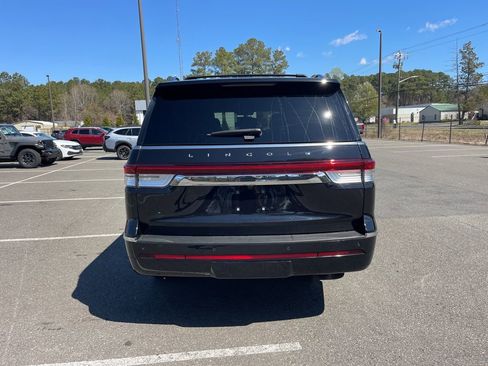 Used 2024 Lincoln Navigator L Reserve AWD/4WD image 6