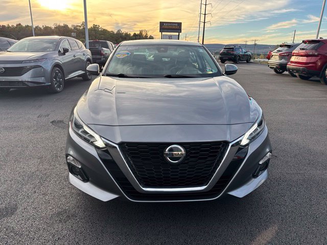 Used 2020 Nissan Altima 2.5 SV FWD image 2
