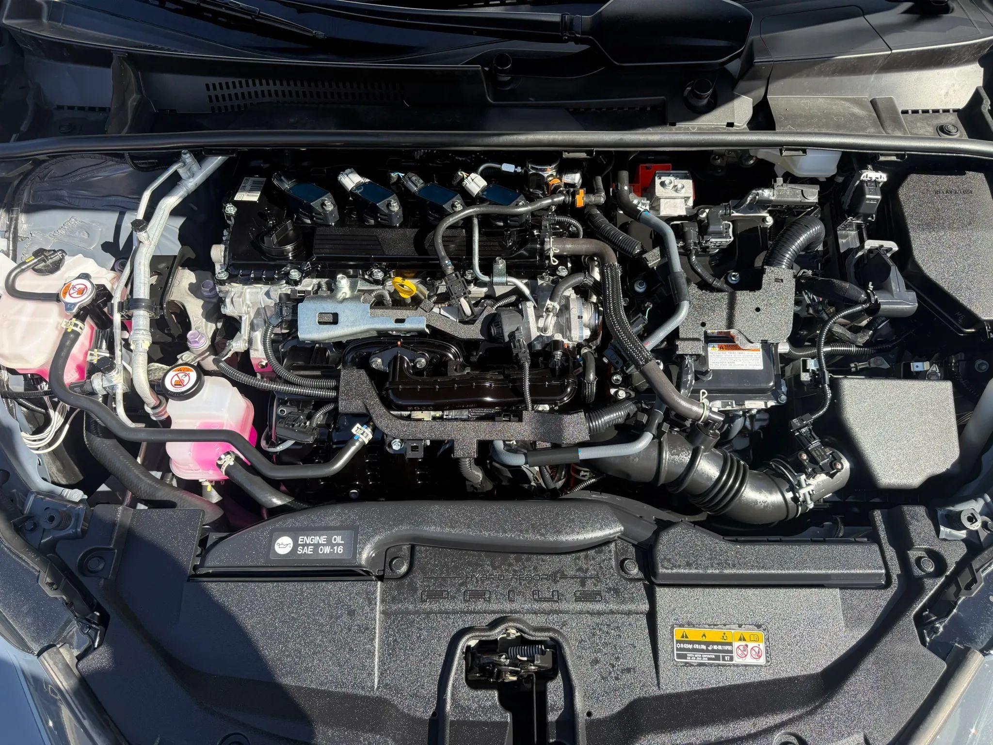 Used 2025 Toyota Prius LE FWD image 29