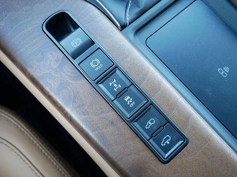 New 2026 Lexus LX 600 4WD w/ Premium Package image 25