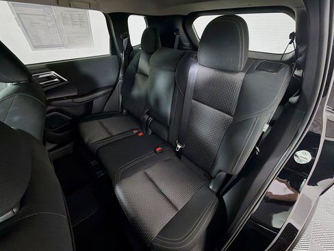 Used 2025 Mitsubishi Outlander ES AWD/4WD image 25