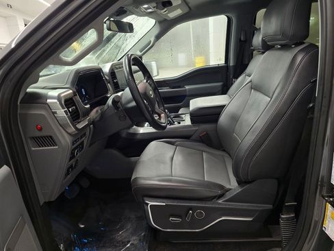 Used 2021 Ford F150 Lariat w/ Equipment Group 502A High image 19