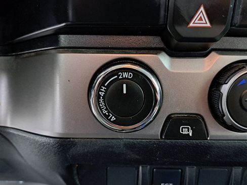 Used 2023 Toyota Tacoma SR image 14