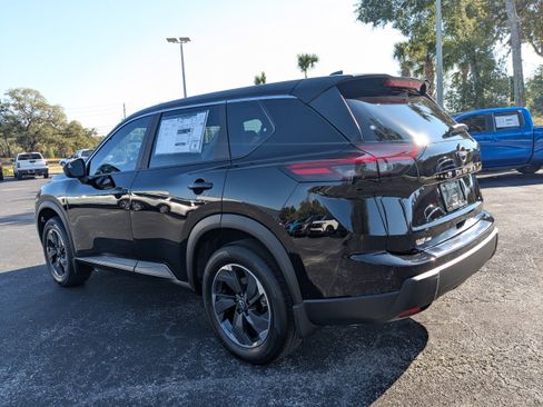 New 2026 Nissan Rogue SV image 6