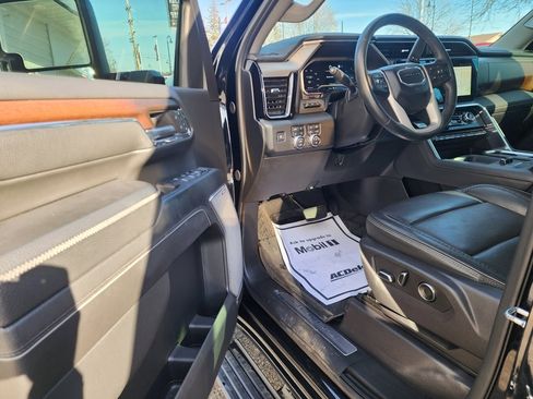 Used 2024 GMC Sierra 2500 Denali w/ Denali Reserve Package image 25