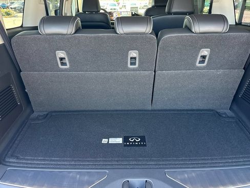 New 2026 INFINITI QX80 Luxe w/ Cargo Package AWD/4WD image 17