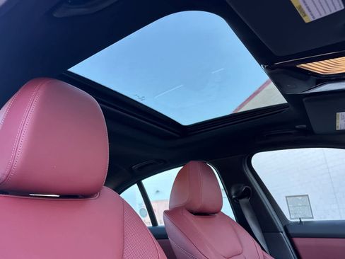 Used 2025 BMW 330i 330i image 17