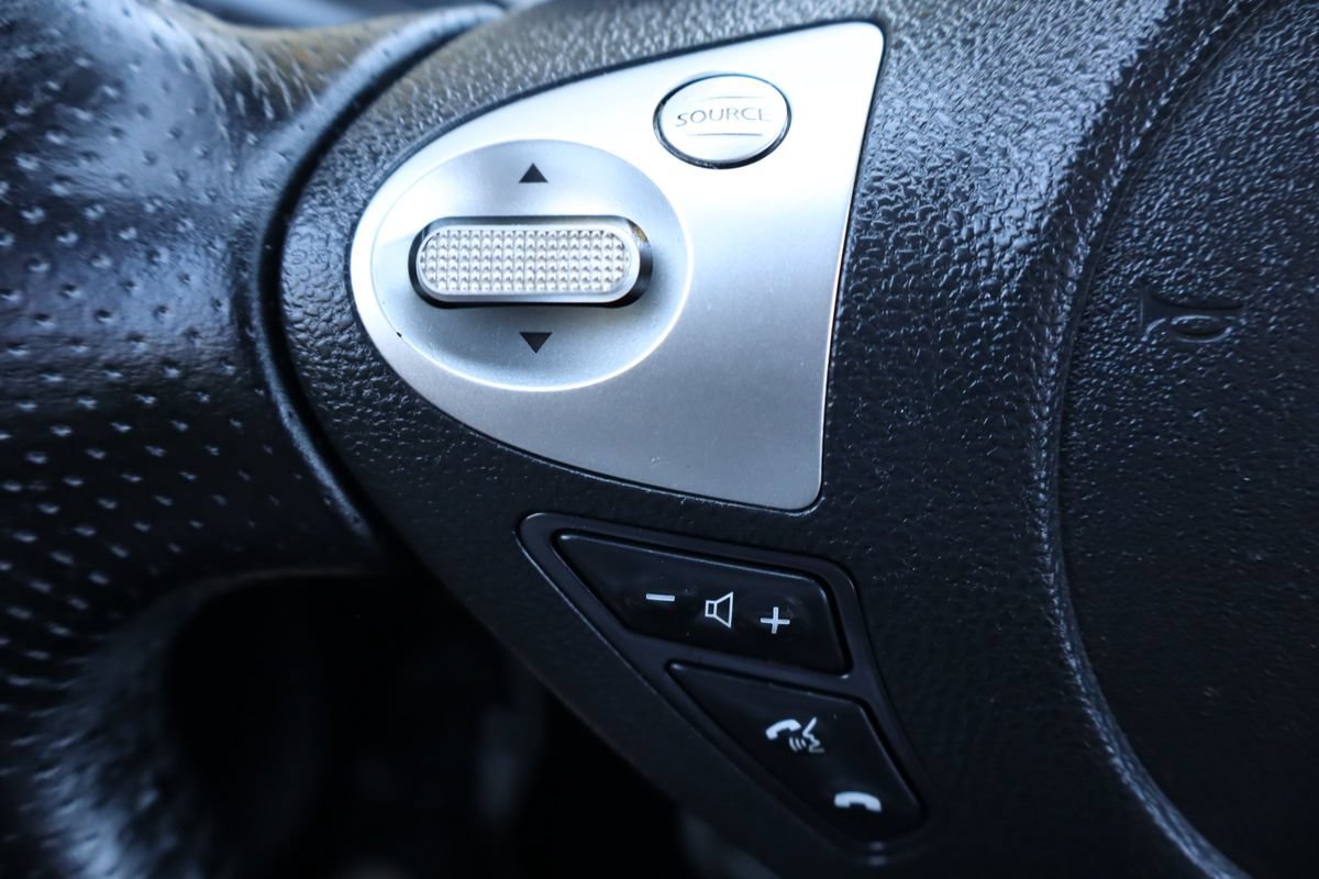 Used 2012 Nissan Juke SV AWD/4WD image 30
