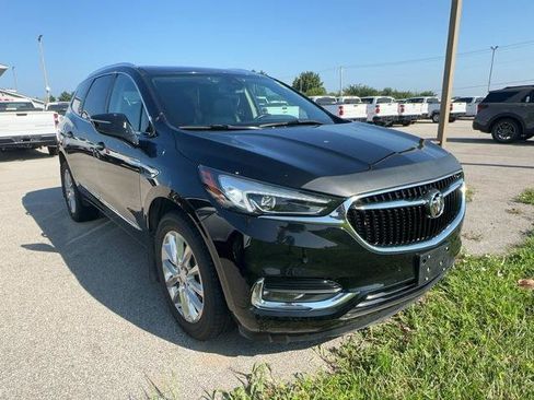 Used 2019 Buick Enclave Premium w/ Experience Buick Package AWD/4WD image 2