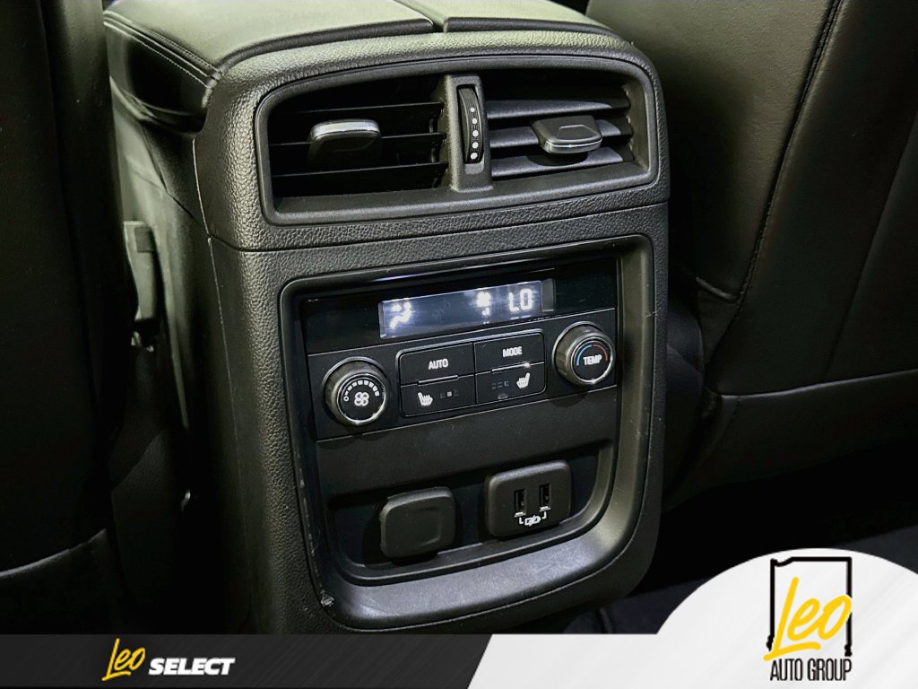Used 2019 Buick Envision Essence AWD/4WD image 28