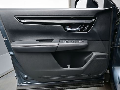 Used 2023 Honda CR-V Sport Touring image 9