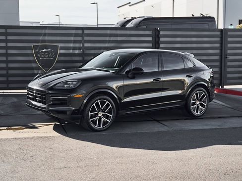 Used 2024 Porsche Cayenne Coupe image 5