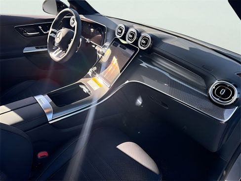 New 2025 Mercedes-Benz GLC 43 AMG 4MATIC Coupe image 25